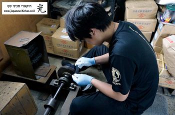 סכיני קנהירו - השחזת מגל סכיני קנהירו - השחזת מגל